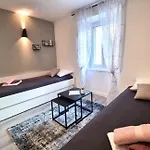 Vakantiehuis Vacation Bujas Pag Town